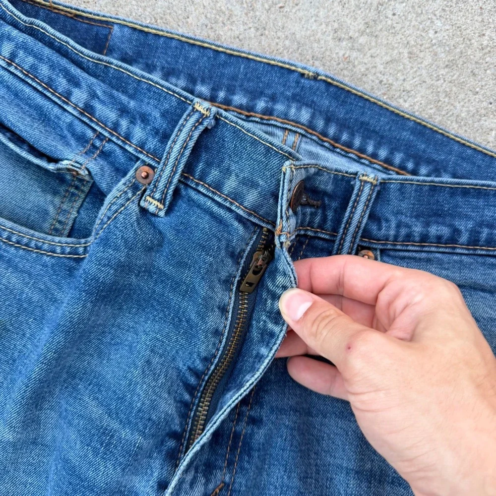 Levi 505 Regular Fit Jeans Mens 34x32 Blue Straight Leg Denim Classic Workwear